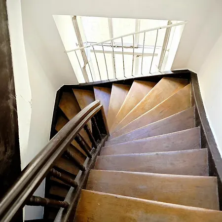 Apartamento Wilcza And By Prices Center